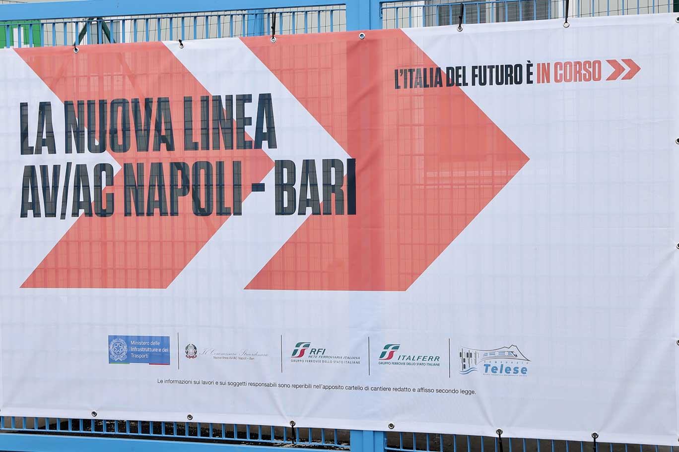 Immagini fotografiche dei lavori sulla Napoli - Bari