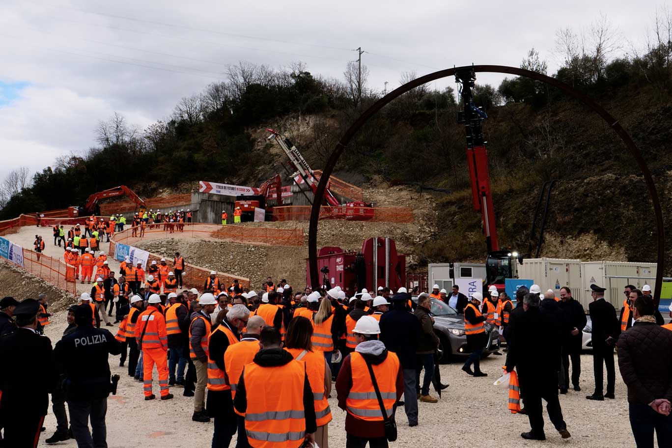 Immagini fotografiche dei lavori sulla Napoli - Bari